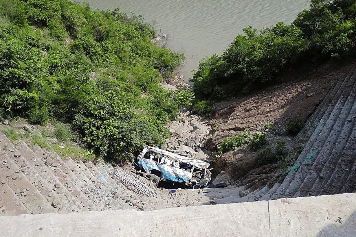 Pakistan Bus Accident