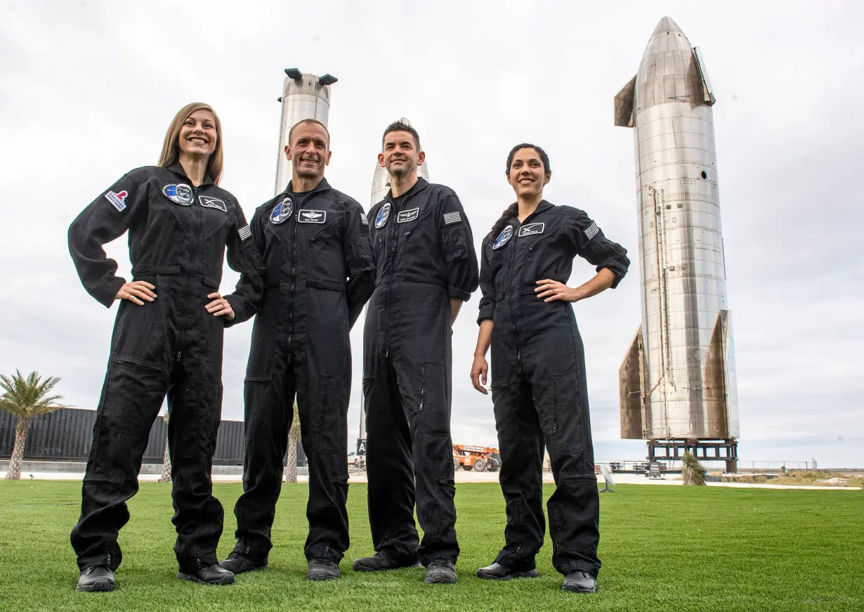 Meet the 4-person crew spearheading SpaceX’s daring Polaris Dawn mission