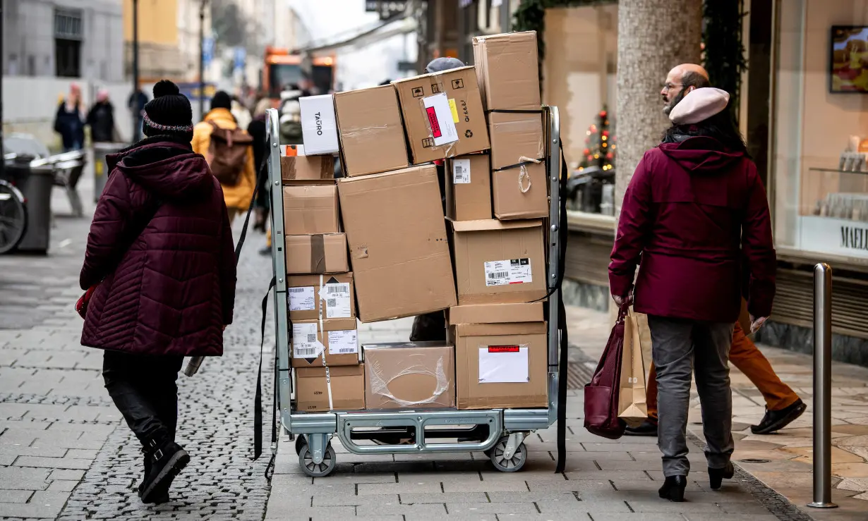 Shopping during COVID-19 pandemic in Munich