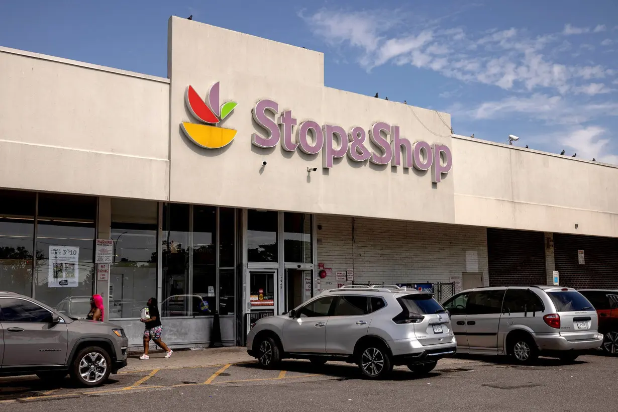 Stop & Shop will stop selling cigarettes at its stores