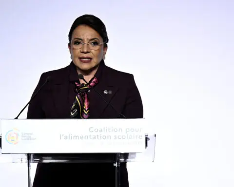 Honduras promises to end extradition treaty with US after ambassador comments