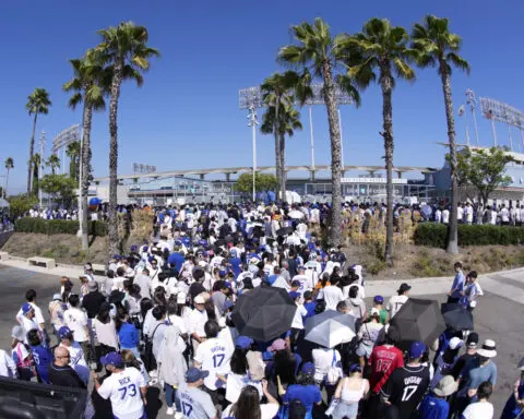 Ohtani and his dog share first-pitch duties before Dodgers superstar blasts leadoff homer