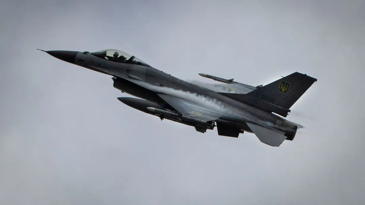 Exclusive: Top Ukrainian pilot killed when US-made F-16 fighter jet crashed