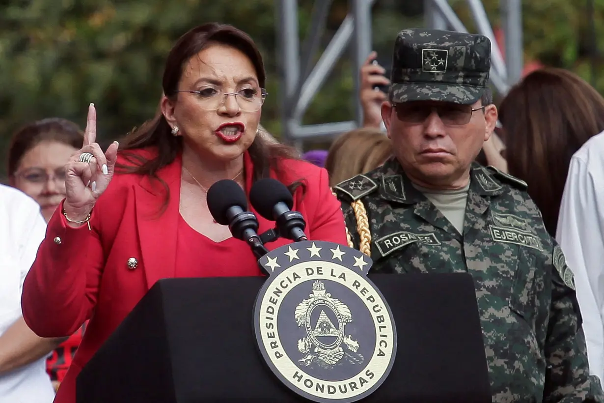 FILE PHOTO: Honduras President Xiomara Castro