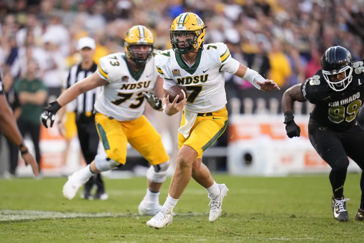 Shedeur Sanders, Travis Hunter help Colorado hold off NDSU 31-26 to start Year 2 under Deion Sanders