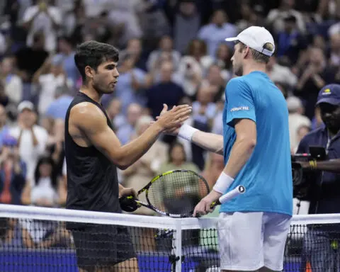 US Open: Carlos Alcaraz's 15-match Grand Slam win streak ends in loss to Botic van de Zandschulp