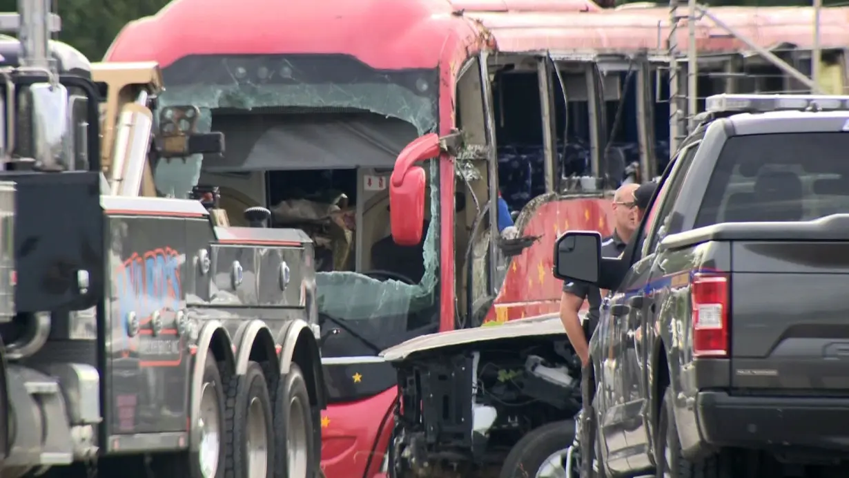 Seven killed, dozens are injured in Mississippi bus crash