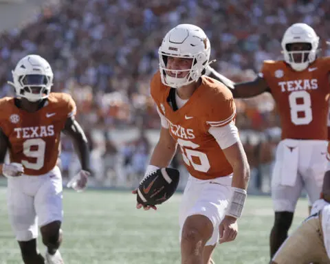 Arch Manning throws 1st career TD pass in Longhorns' rout of Colorado State