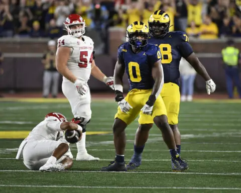 No. 9 Michigan begins defense of national title with 30-10 win over Fresno State