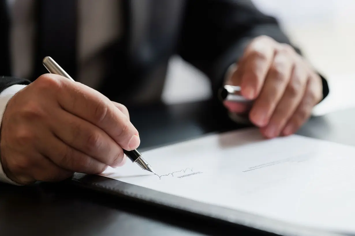 Noncompete agreements aren't going anywhere. What to know if you sign one