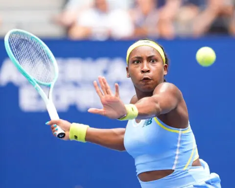 Coco Gauff falls in US Open title defense, losing in fourth round to Emma Navarro