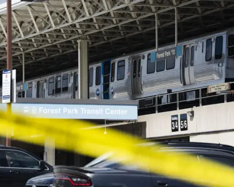 4 people fatally shot on Chicago-area train, police say