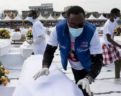 Eastern Congo mourns victims of conflict in ceremony