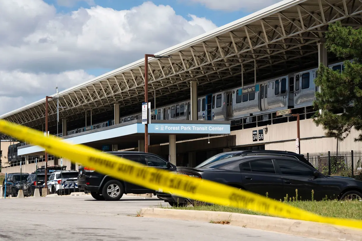 Investigators search for answers in Chicago train shooting that killed 4 passengers