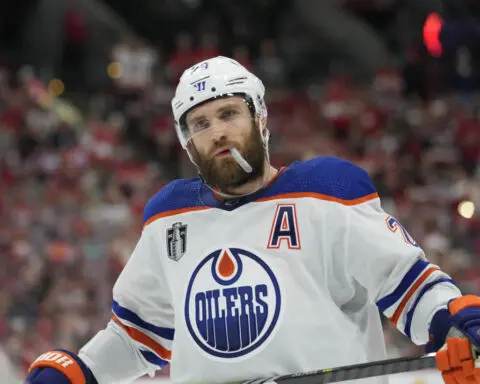 Oilers sign Leon Draisaitl to an 8-year extension worth $112 million