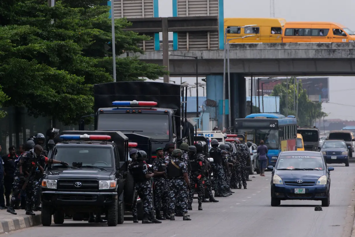 FILE PHOTO: Nigerian security stall ongoing protests in Lagos