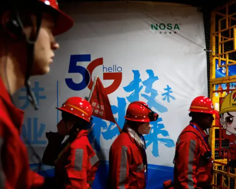 China to tackle risks in new infrastructure push