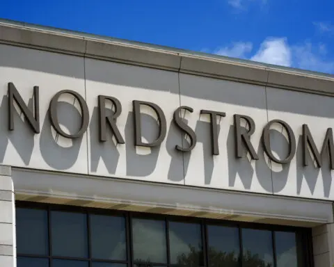 The Nordstrom family teams up with a Mexican retail group to bid for its namesake retailer