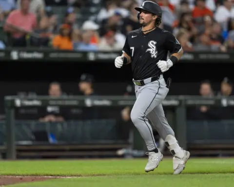 White Sox snap their 12-game skid with an 8-1 win over Baltimore