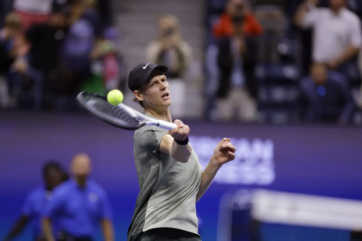 US Open: No. 1 Jannik Sinner beats Daniil Medvedev to reach the semifinals