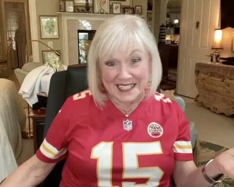 Georgia superfan’s quest to meet Patrick Mahomes ends in a touchdown