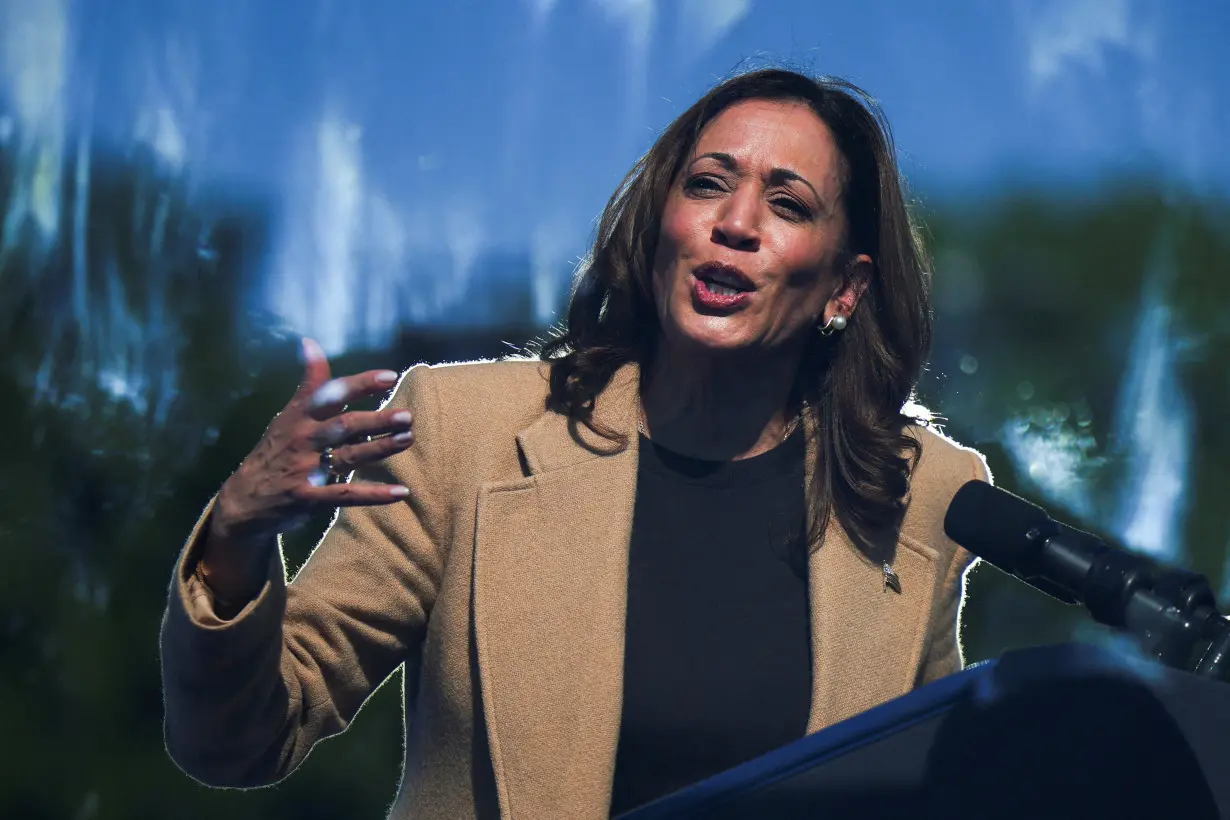 FILE PHOTO: Democratic presidential nominee Kamala Harris campaigns in New Hampshire