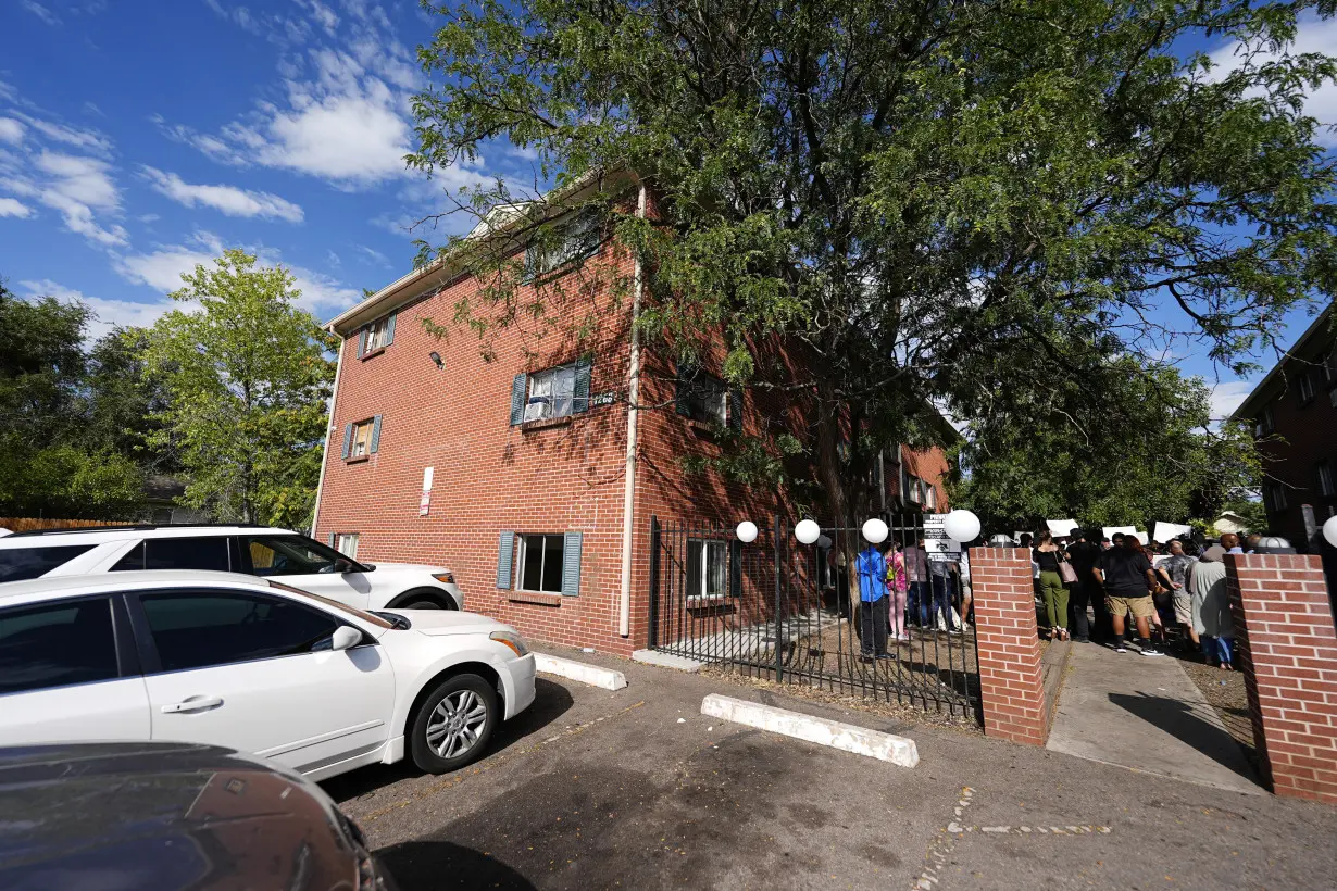 Police deny Venezuela gang has taken over rundown apartment complex in Denver suburb