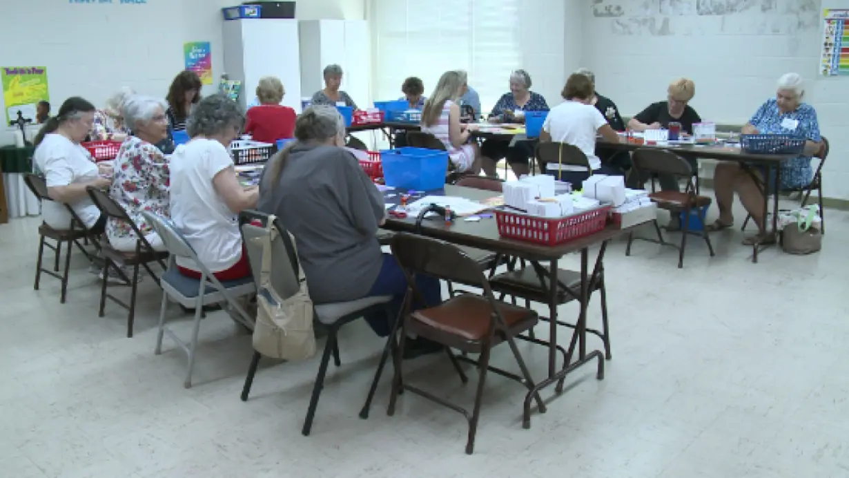 Former nurse helps get thousands of cards to nursing home residents