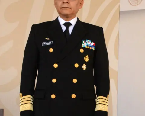 Mexico's Sheinbaum names defense minister, Navy chief