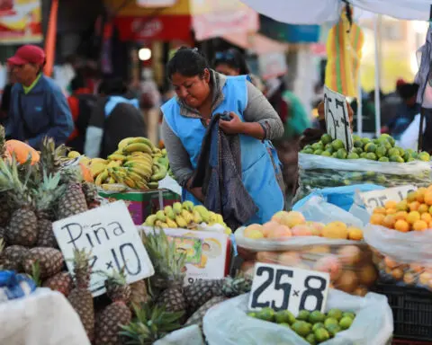 Bolivia inflation nears decade-high in August