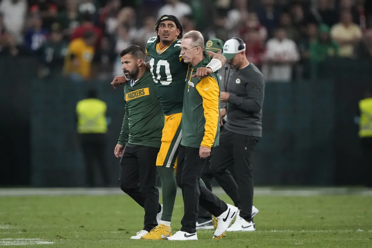 Packers QB Jordan Love injured in closing seconds of loss to Eagles in Brazil