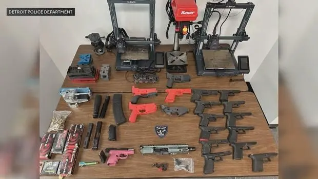 Teen arrested after raid uncovers illegal 3D-printed gun operation