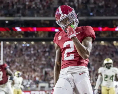 Milroe, No. 4 Alabama pull away in 4th to beat heavy underdog South Florida 42-16