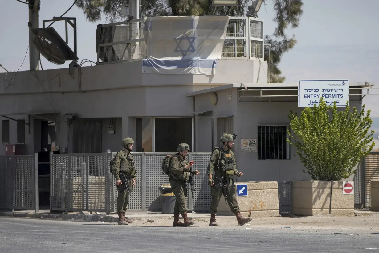 Shooting attack at the West Bank-Jordan border crossing kills 3 Israelis