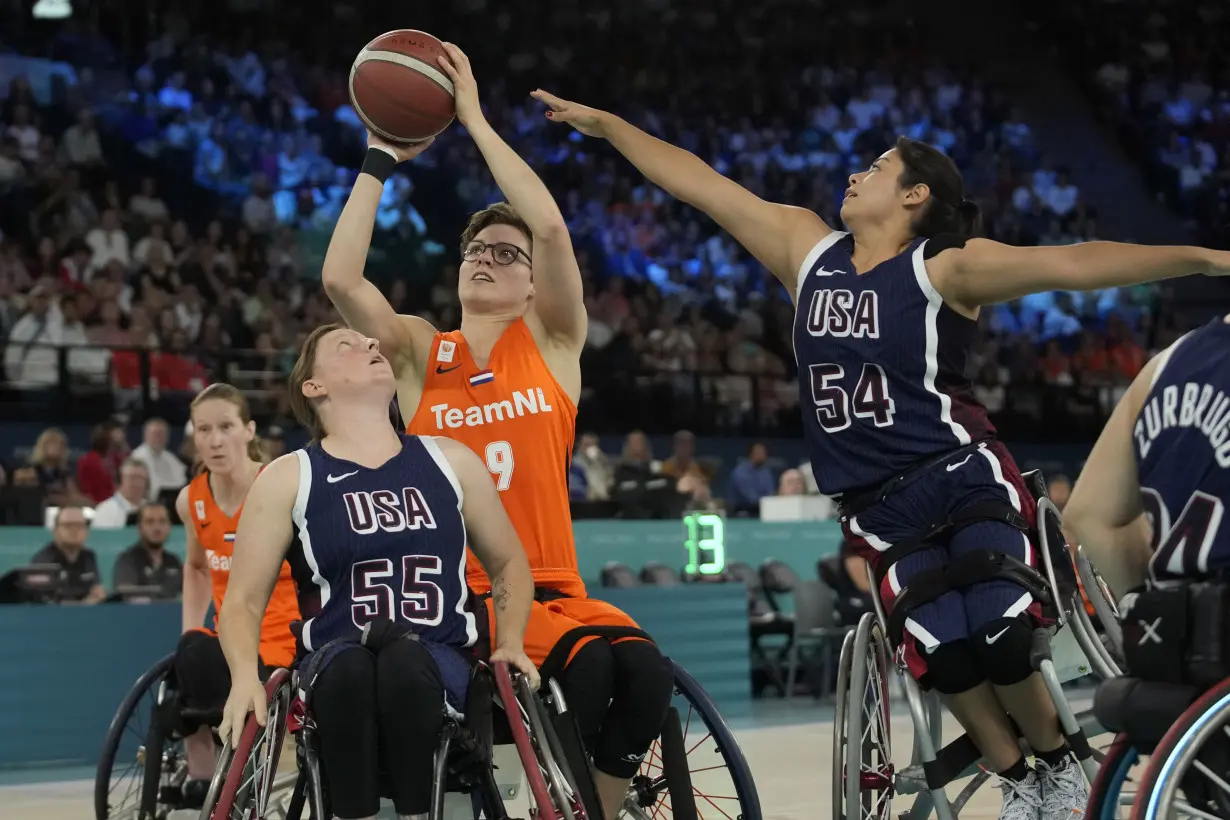 Paralympic Games end with a Parisian electro-dance party after 2 world records on final day