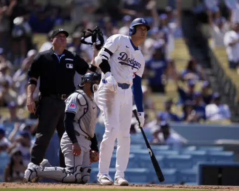 Shohei Ohtani hits 46th homer to tie career high on sweltering day at Dodger Stadium