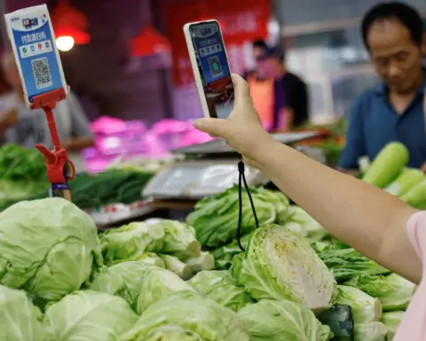 China's consumer prices rise in August, PPI stuck in deflation