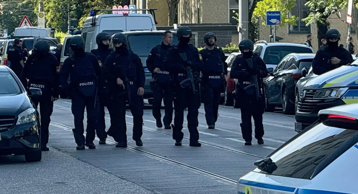 German police shoot suspect near Israeli consulate in Munich