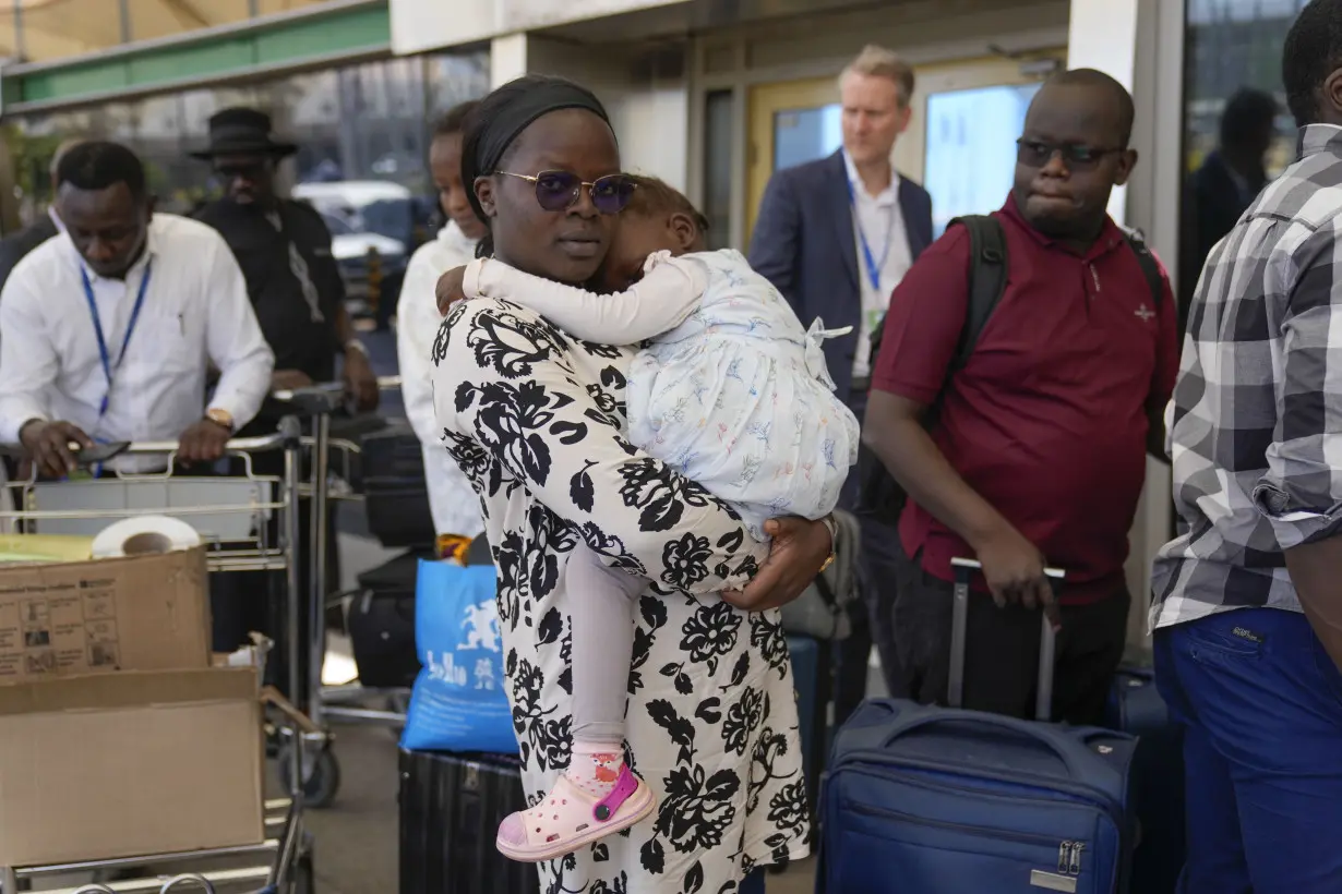 Workers call off protest that grounded flights at Kenya's main airport