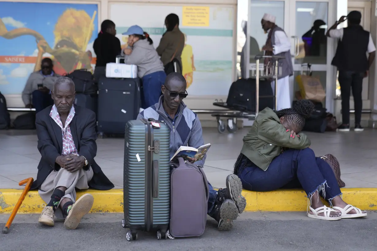 Workers call off protest that grounded flights at Kenya's main airport