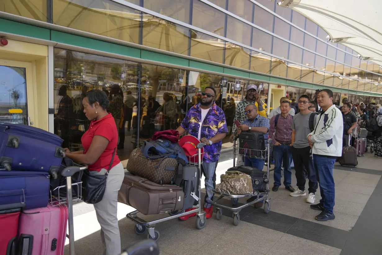 Workers call off protest that grounded flights at Kenya's main airport