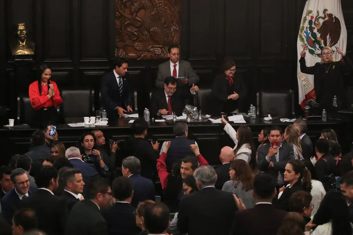 Mexican Senate gives final approval for judicial reform