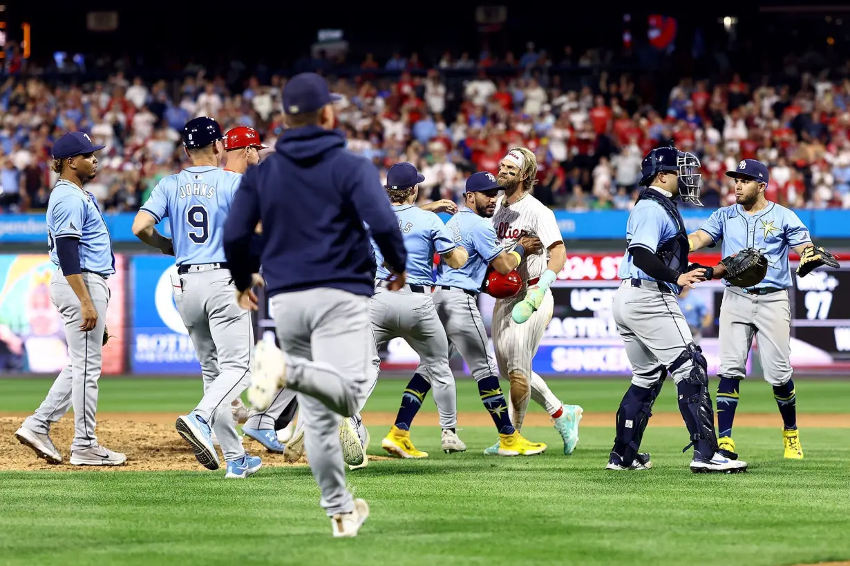 Benches clear between Philadelphia Phillies and Tampa Bay Rays after Nick Castellanos is hit by pitch