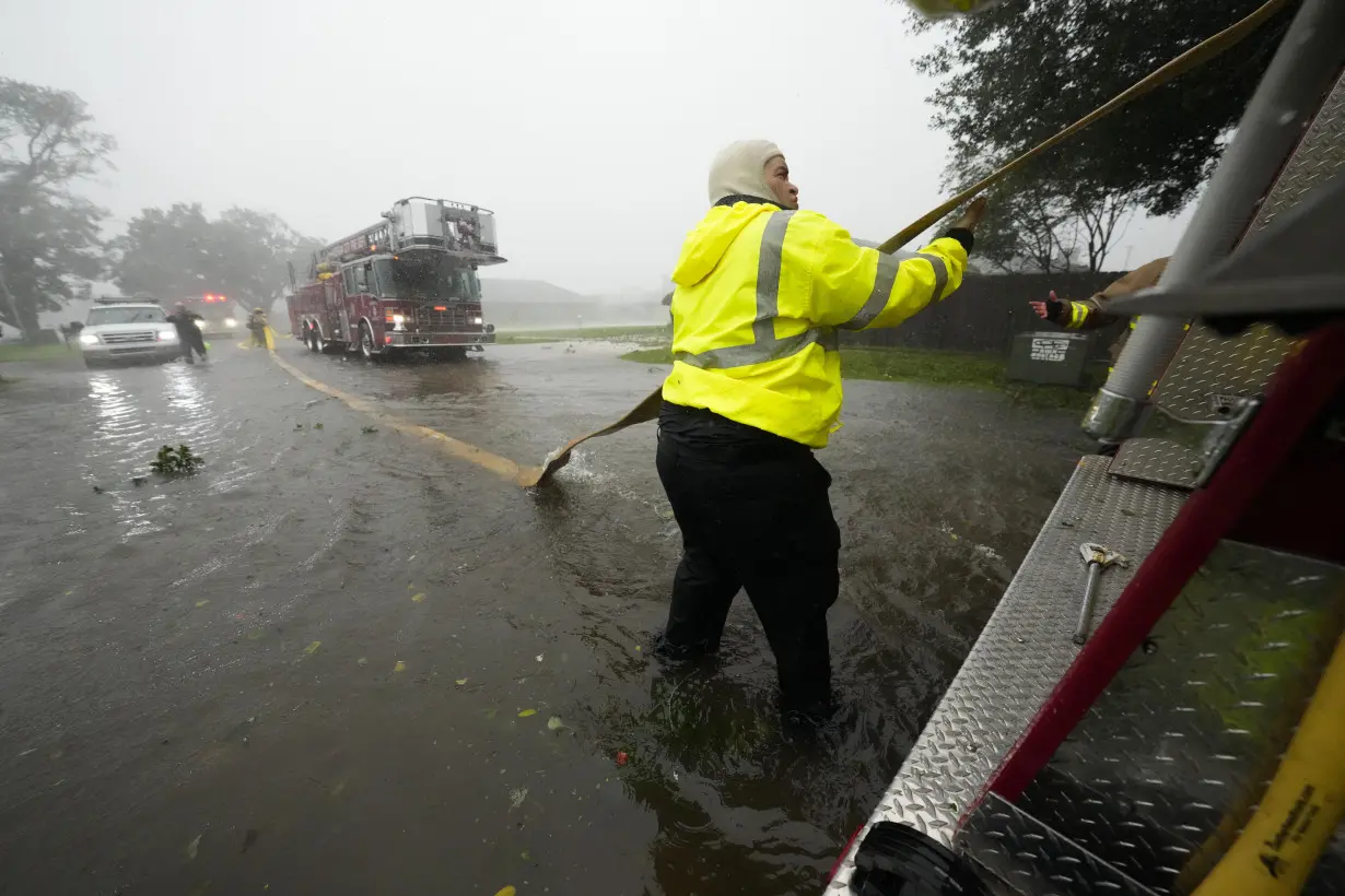 Thousands in the dark as Hurricane Francine strikes Louisiana, raising flood fears