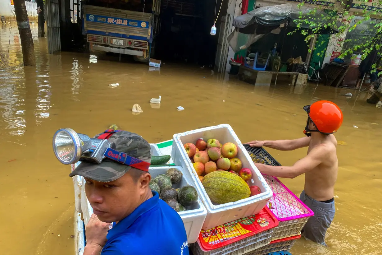 Super Typhoon Yagi sets sight on Vietnam