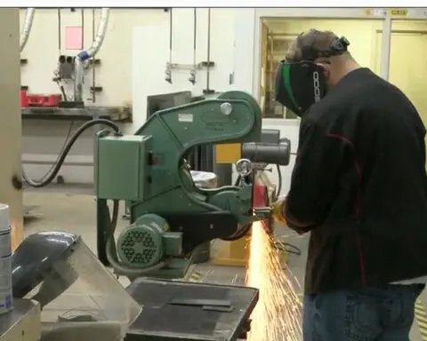 East Valley High School's manufacturing class teaches students professional skills