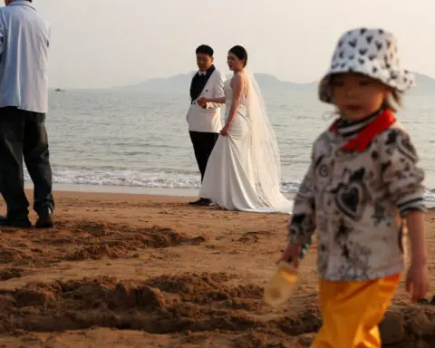 China's top health body urges marriage, childbirth at 'appropriate ages'