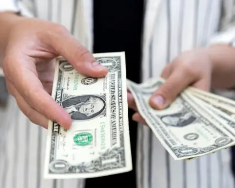 US consumer loan delinquencies starting to plateau, bankers say