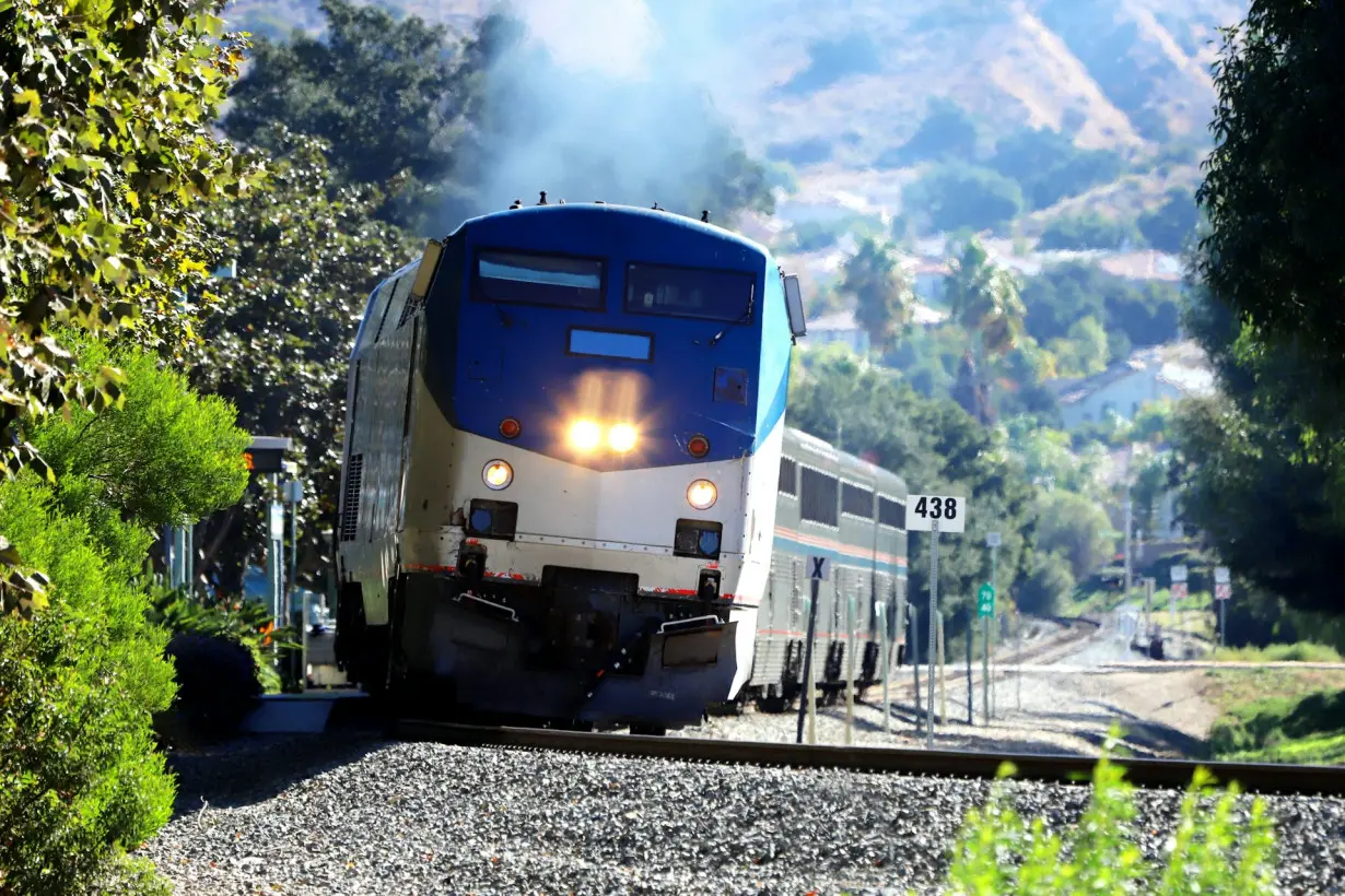 Students ride the rails in this course to learn about sustainability and tourism