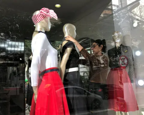 Brazil sees GDP accelerating in 2024 to 3.2% growth
